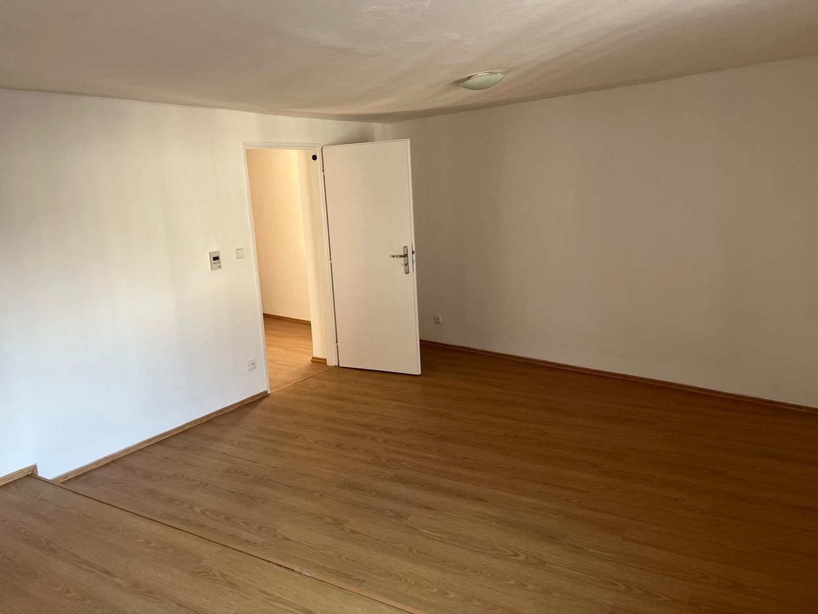 Pronájem bytu 1+1 48 m², Ostruhová, Mělník, Středočeský kraj Pronájem bytu 1+1 48 m², Ostruhová, Mělník, Středočeský kraj