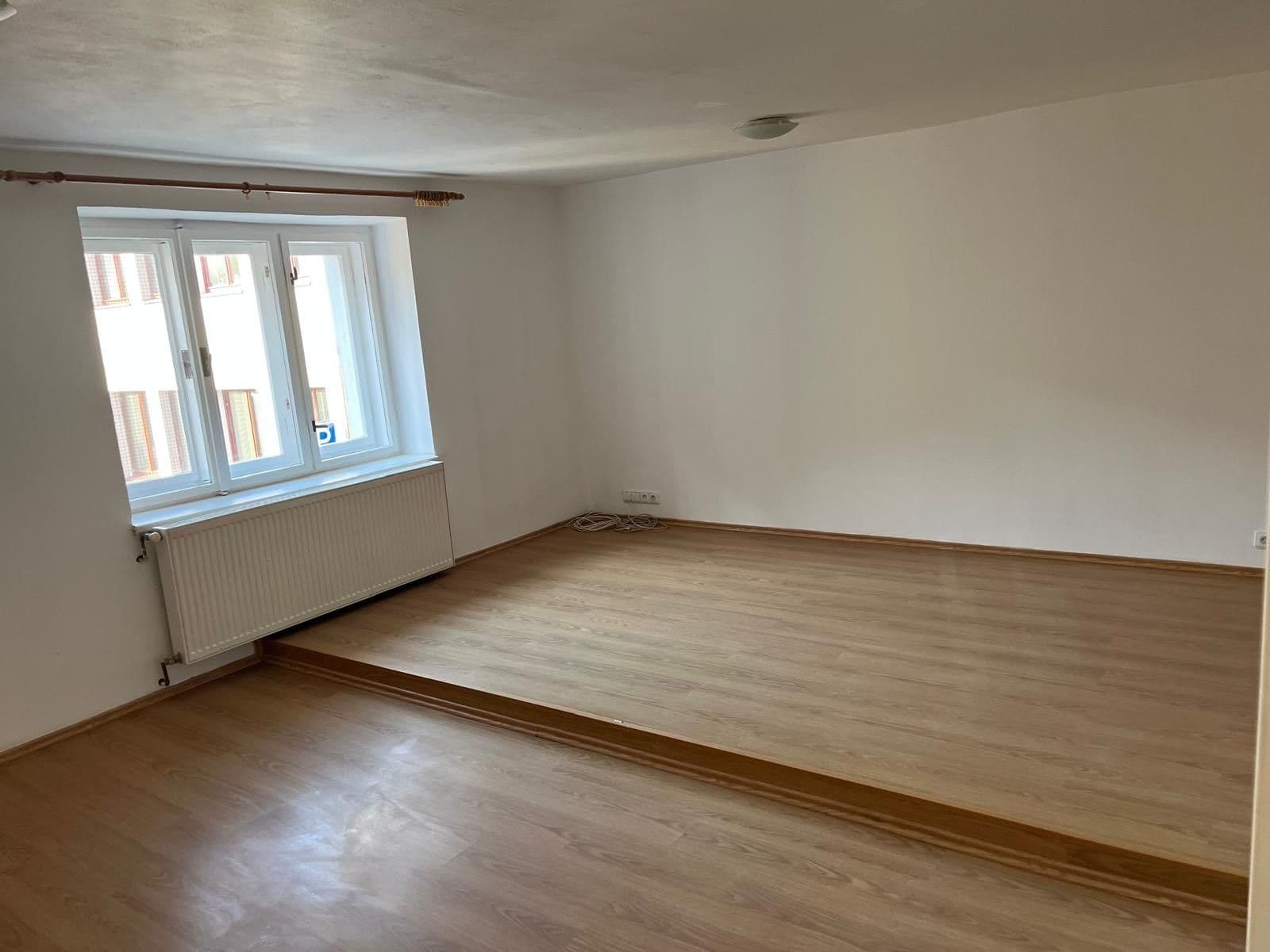 Pronájem bytu 1+1 48 m², Ostruhová, Mělník, Středočeský kraj Pronájem bytu 1+1 48 m², Ostruhová, Mělník, Středočeský kraj