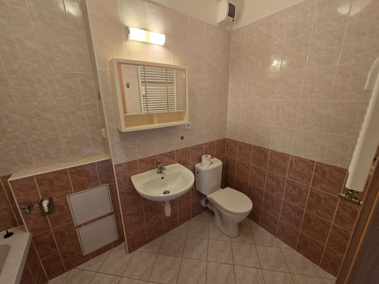 Prodej bytu 2+kk 50 m², Wassermannova, Praha, Praha Prodej bytu 2+kk 50 m², Wassermannova, Praha, Praha