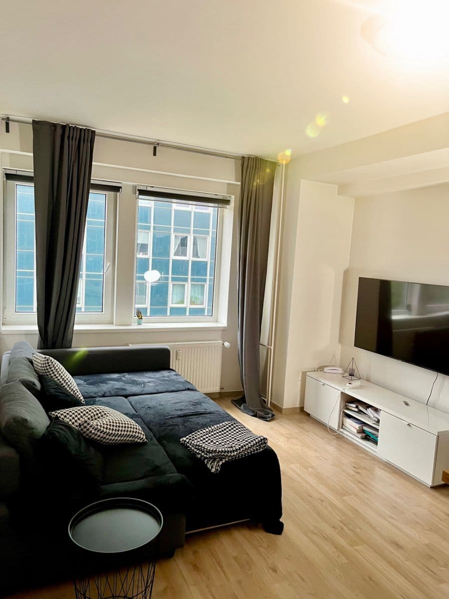 Prodej bytu 2+kk 55 m², Peroutkova, Praha, Praha Prodej bytu 2+kk 55 m², Peroutkova, Praha, Praha