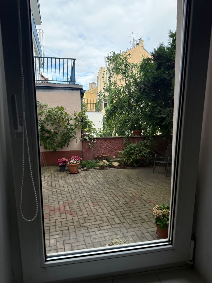 Pronájem bytu Garsoniéra 19 m², Francouzská, Praha, Praha Pronájem bytu Garsoniéra 19 m², Francouzská, Praha, Praha