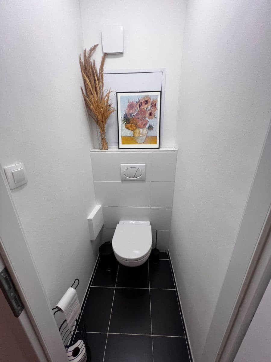 Pronájem bytu 2+1 47 m², Veternicová, Karlova Ves, Bratislavský kraj Pronájem bytu 2+1 47 m², Veternicová, Karlova Ves, Bratislavský kraj