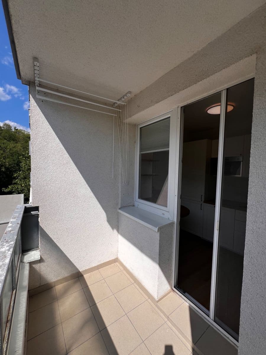 Pronájem bytu 2+1 47 m², Veternicová, Karlova Ves, Bratislavský kraj Pronájem bytu 2+1 47 m², Veternicová, Karlova Ves, Bratislavský kraj
