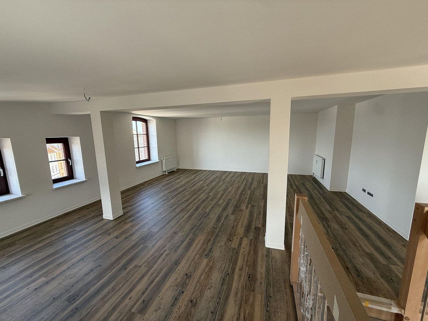 Pronájem bytu 4+1 147 m², Franz-Mehring-Straße 13 a-c, Schwerin, Mecklenburg-Vorpommern Pronájem bytu 4+1 147 m², Franz-Mehring-Straße 13 a-c, Schwerin, Mecklenburg-Vorpommern