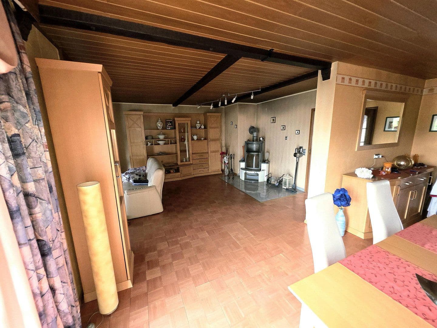 Prodej domu 250 m², pozemek 920 m², Hauptste. 13, Malborn, Porýní-Falc Prodej domu 250 m², pozemek 920 m², Hauptste. 13, Malborn, Porýní-Falc