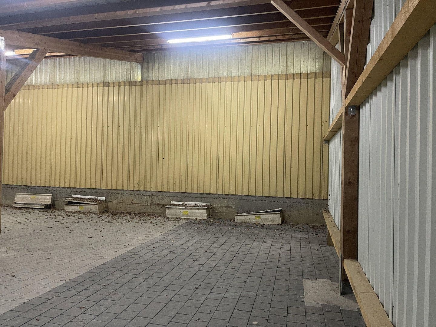 Pronájem nebytového prostoru 187 m², Im Gewerbepark 1, Hunderdorf, Bavorsko Pronájem nebytového prostoru 187 m², Im Gewerbepark 1, Hunderdorf, Bavorsko