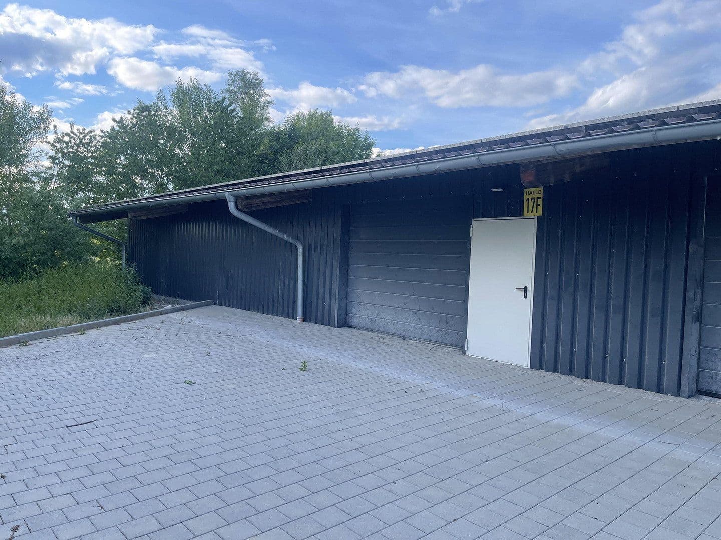 Pronájem nebytového prostoru 187 m², Im Gewerbepark 1, Hunderdorf, Bavorsko Pronájem nebytového prostoru 187 m², Im Gewerbepark 1, Hunderdorf, Bavorsko