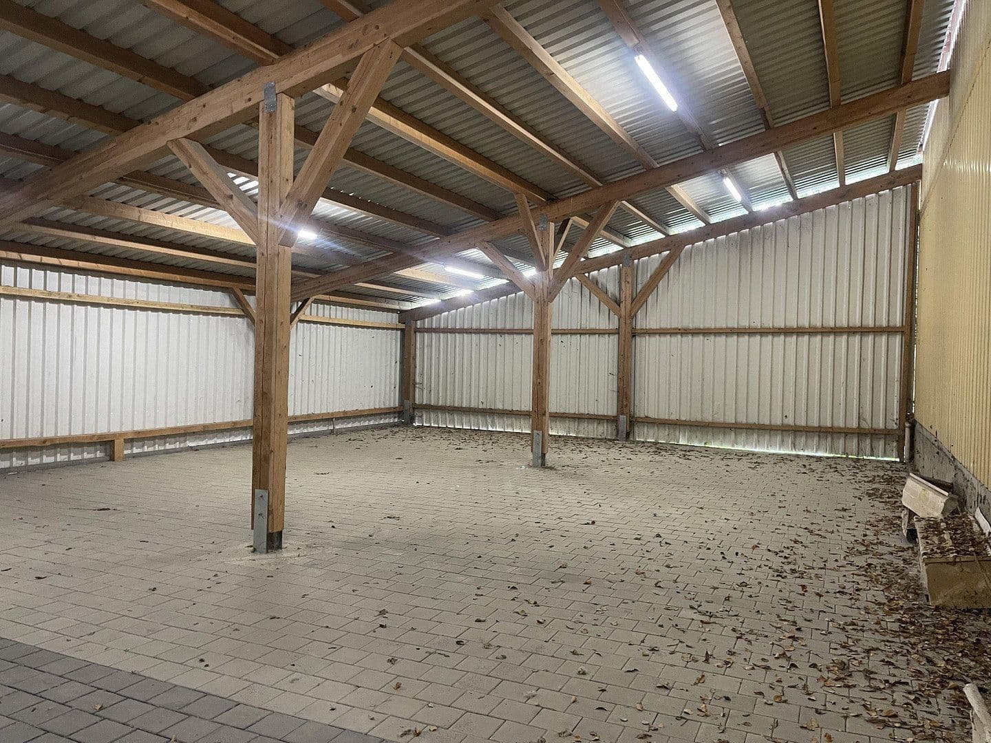 Pronájem nebytového prostoru 187 m², Im Gewerbepark 1, Hunderdorf, Bavorsko Pronájem nebytového prostoru 187 m², Im Gewerbepark 1, Hunderdorf, Bavorsko