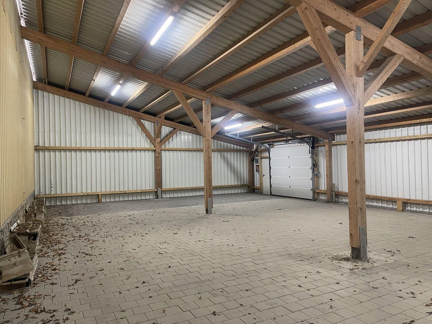 Pronájem nebytového prostoru 187 m², Im Gewerbepark 1, Hunderdorf, Bavorsko Pronájem nebytového prostoru 187 m², Im Gewerbepark 1, Hunderdorf, Bavorsko