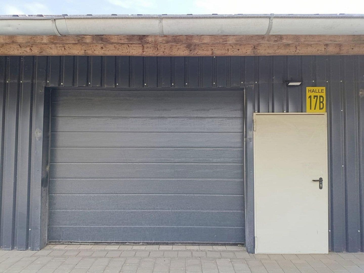Pronájem nebytového prostoru 69 m², Im Gewerbepark 1, Hunderdorf, Bavorsko Pronájem nebytového prostoru 69 m², Im Gewerbepark 1, Hunderdorf, Bavorsko
