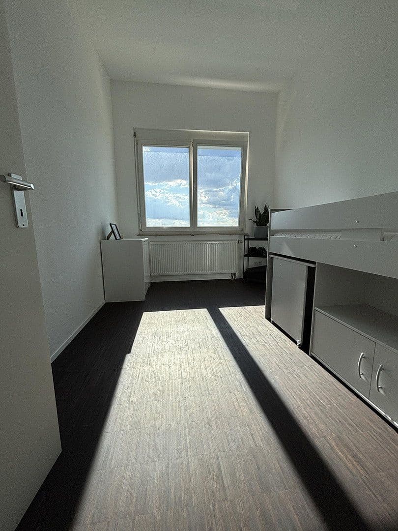 Prodej bytu 4+kk 114 m², Südliche Alleenstr. 6, Asperg, Bádensko-Württembersko Prodej bytu 4+kk 114 m², Südliche Alleenstr. 6, Asperg, Bádensko-Württembersko