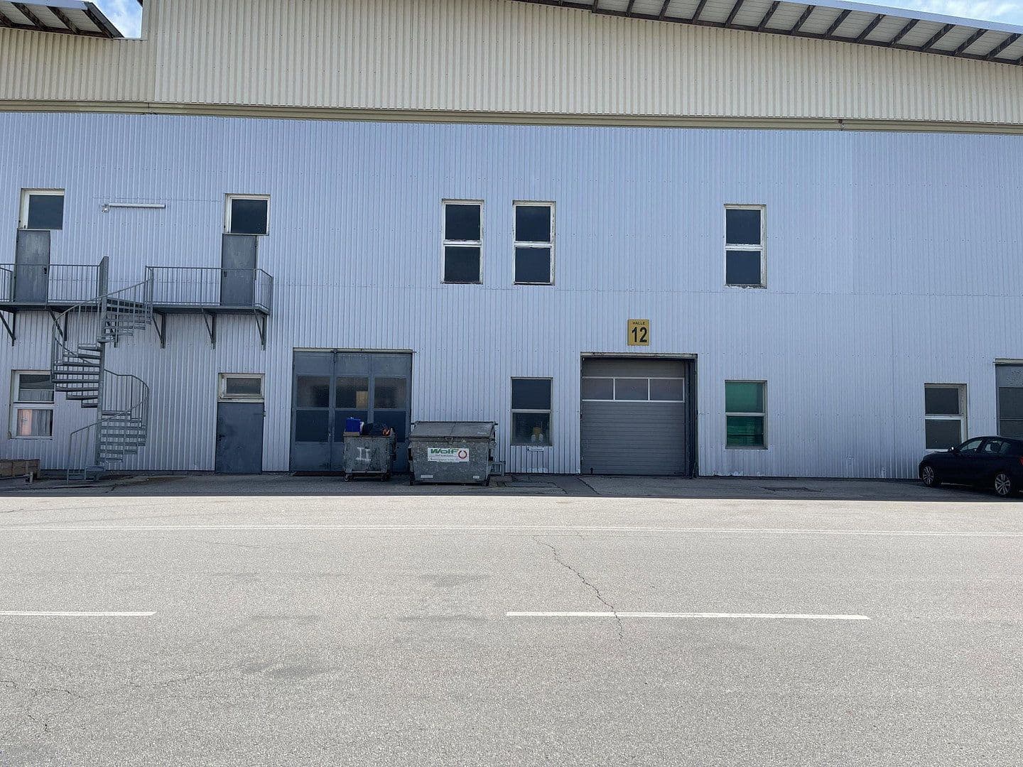 Pronájem nebytového prostoru 1.995 m², Im Gewerbepark 1, Hunderdorf, Bavorsko Pronájem nebytového prostoru 1.995 m², Im Gewerbepark 1, Hunderdorf, Bavorsko