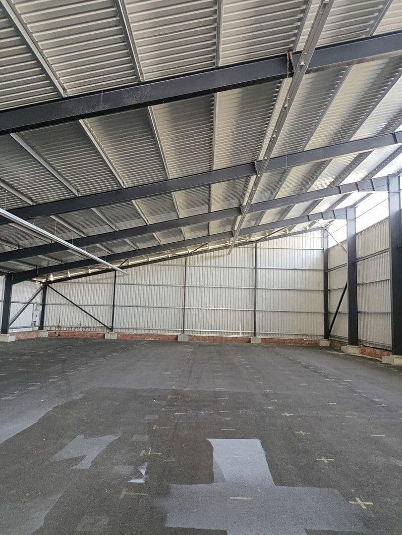 Pronájem nebytového prostoru 1.108 m², Im Gewerbepark 1, Hunderdorf, Bavorsko Pronájem nebytového prostoru 1.108 m², Im Gewerbepark 1, Hunderdorf, Bavorsko