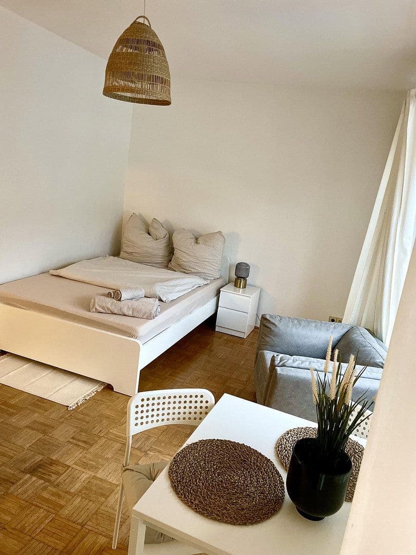 Pronájem bytu 1+1 22 m², Mauritiussteinweg X, Köln, Severní Porýní-Vestfálsko Pronájem bytu 1+1 22 m², Mauritiussteinweg X, Köln, Severní Porýní-Vestfálsko