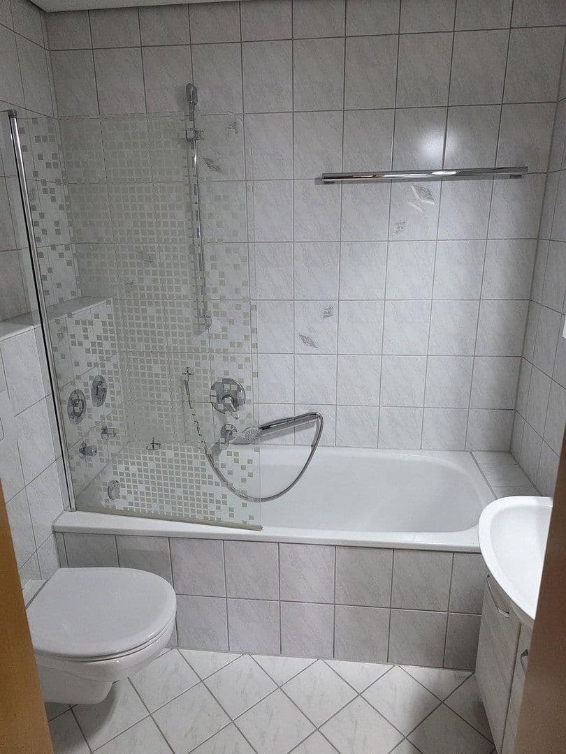 Pronájem bytu 3+1 55 m², Durmersheim, Bádensko-Württembersko Pronájem bytu 3+1 55 m², Durmersheim, Bádensko-Württembersko