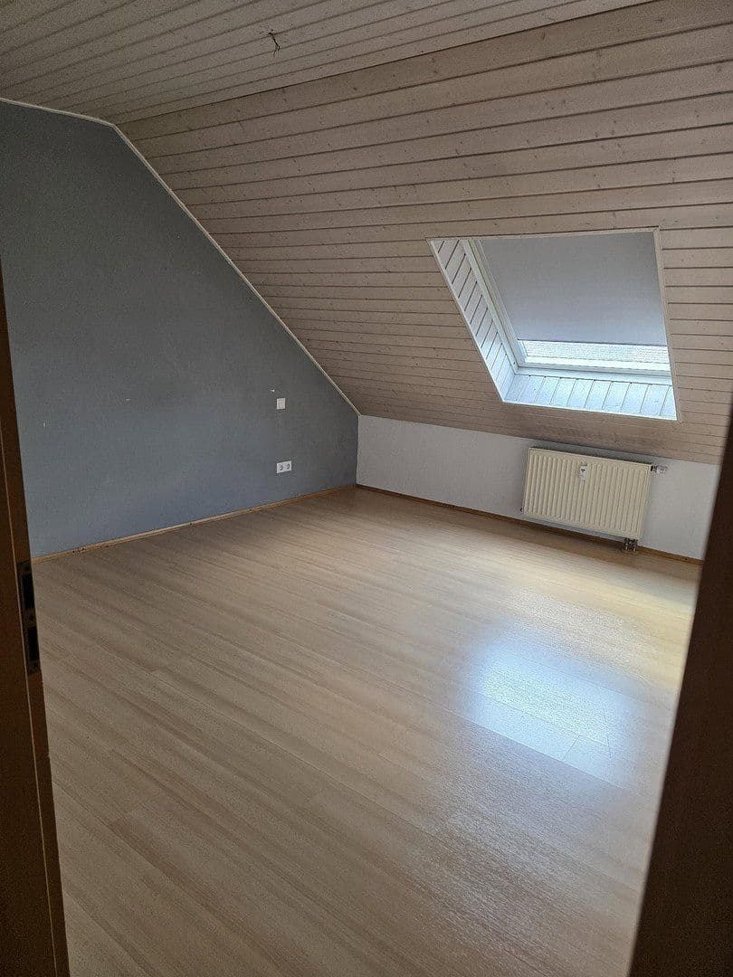 Pronájem bytu 3+1 55 m², Durmersheim, Bádensko-Württembersko Pronájem bytu 3+1 55 m², Durmersheim, Bádensko-Württembersko