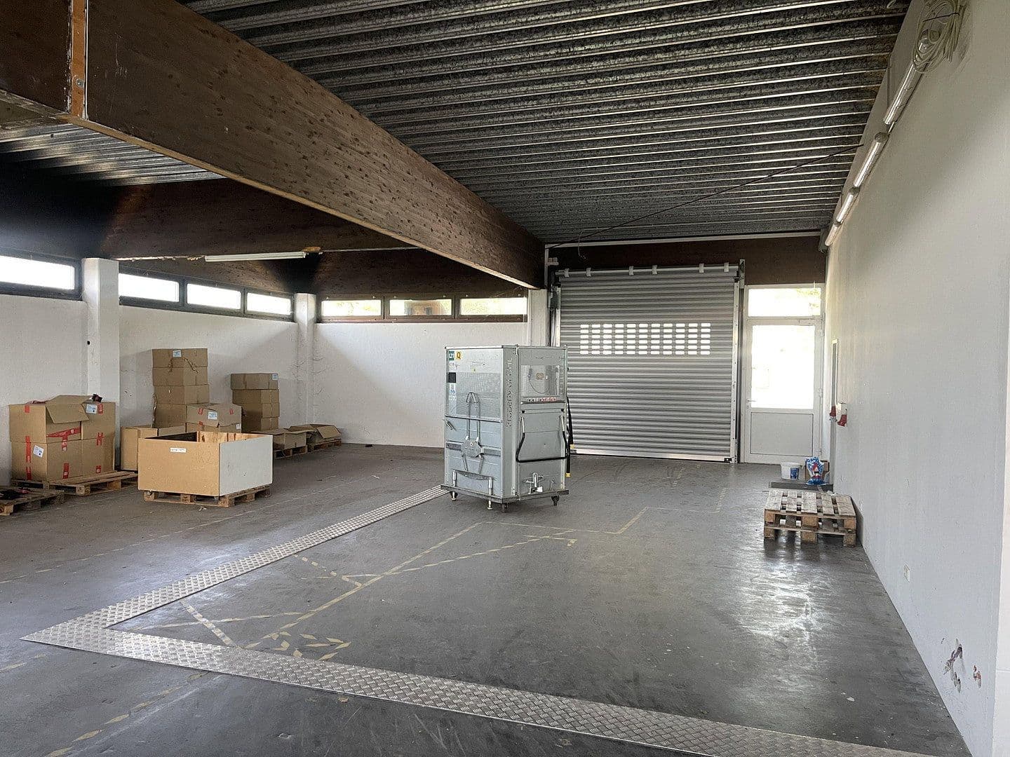 Pronájem nebytového prostoru 734 m², Lauterbachstraße 89, Eggenfelden, Bavorsko Pronájem nebytového prostoru 734 m², Lauterbachstraße 89, Eggenfelden, Bavorsko