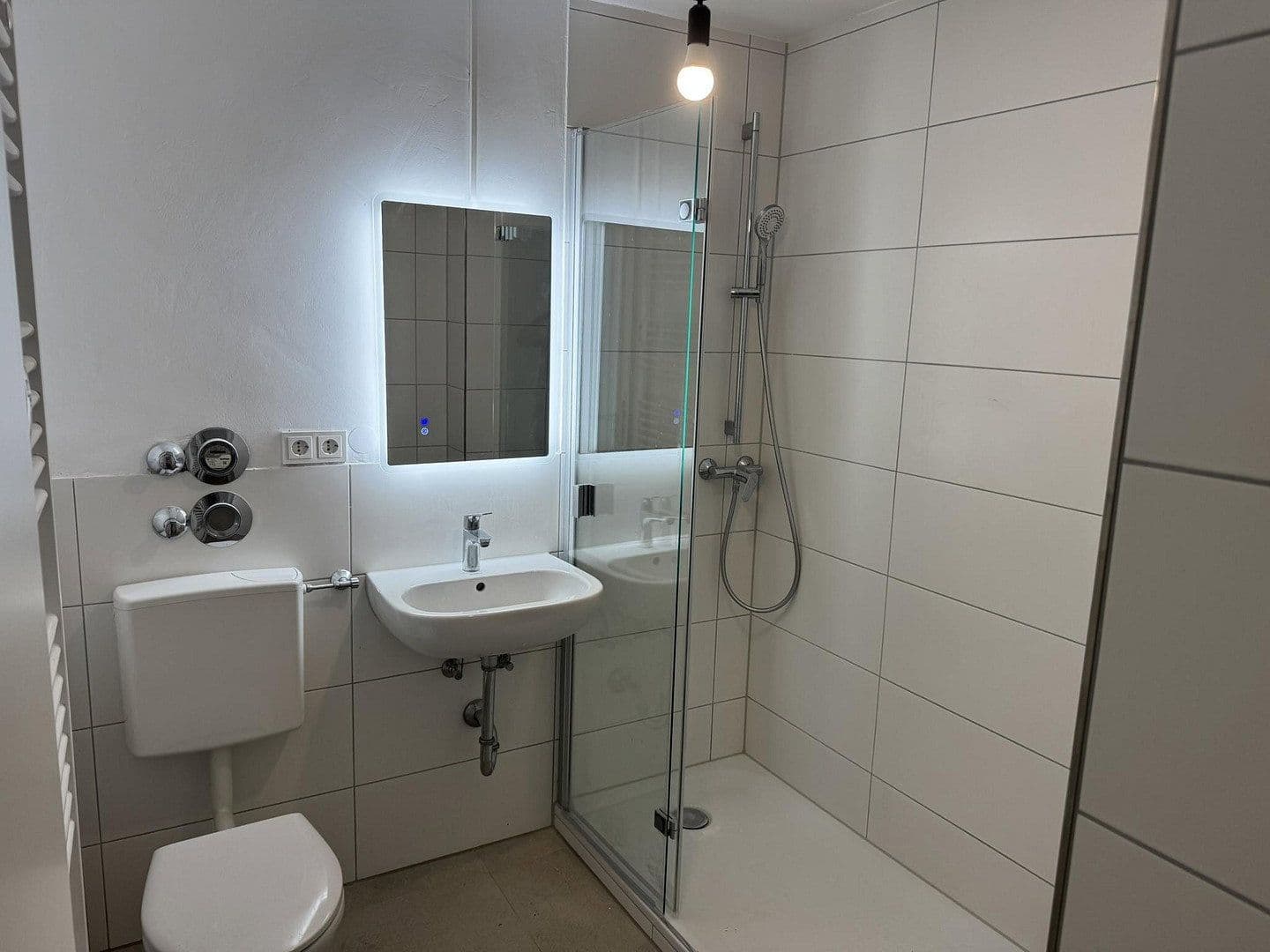 Pronájem bytu 3+1 69 m², Richterstraße 13, Stuttgart, Bádensko-Württembersko Pronájem bytu 3+1 69 m², Richterstraße 13, Stuttgart, Bádensko-Württembersko