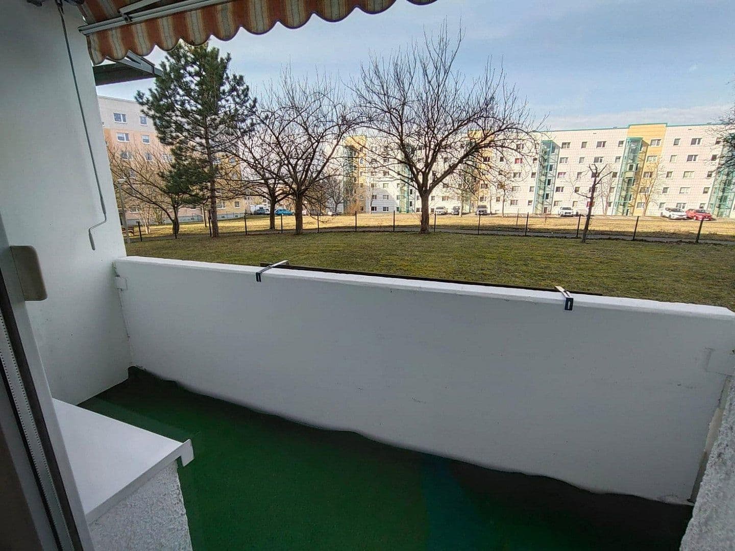 Pronájem bytu 2+1 54 m², Ernst Abbe Str. 16, Gera, Durynsko Pronájem bytu 2+1 54 m², Ernst Abbe Str. 16, Gera, Durynsko
