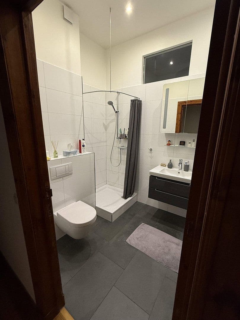 Prodej bytu 7+1 214 m², Berlin, Berlín Prodej bytu 7+1 214 m², Berlin, Berlín
