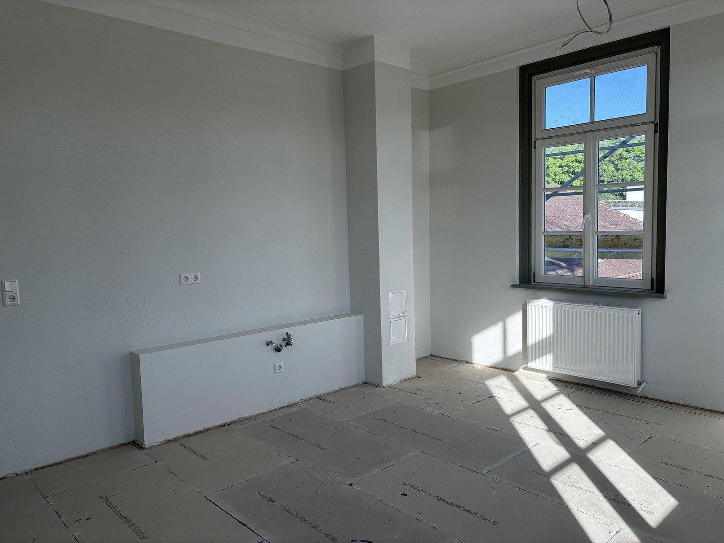 Pronájem bytu 4+1 98 m², Salinenstr.36, Bad Friedrichshall, Bádensko-Württembersko Pronájem bytu 4+1 98 m², Salinenstr.36, Bad Friedrichshall, Bádensko-Württembersko