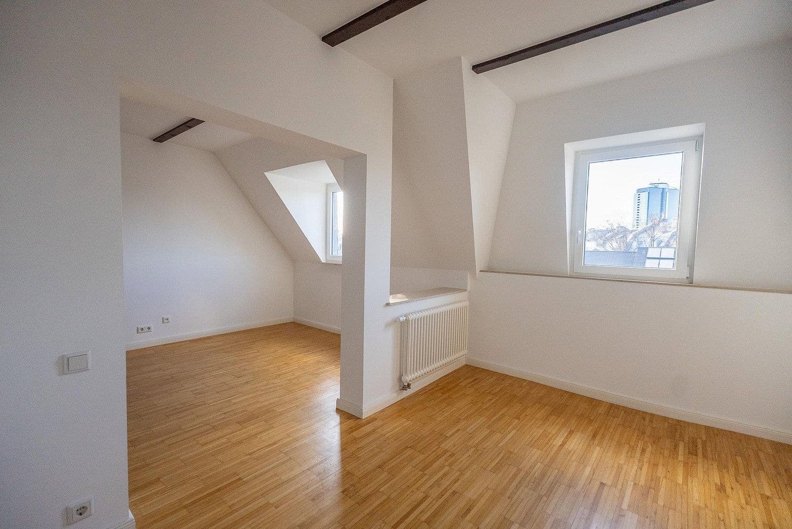 Prodej bytu 3+1 101 m², Günthersburgallee 58, Frankfurt am Main, Hessen Prodej bytu 3+1 101 m², Günthersburgallee 58, Frankfurt am Main, Hessen