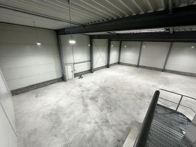 Pronájem nebytového prostoru 3.500 m², Grenzstraße 14, Halle, Sasko-Anhaltsko Pronájem nebytového prostoru 3.500 m², Grenzstraße 14, Halle, Sasko-Anhaltsko