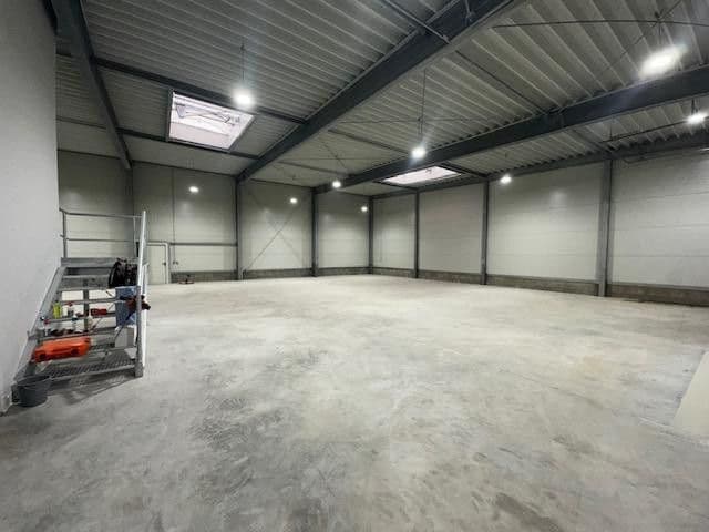 Pronájem nebytového prostoru 3.500 m², Grenzstraße 14, Halle, Sasko-Anhaltsko Pronájem nebytového prostoru 3.500 m², Grenzstraße 14, Halle, Sasko-Anhaltsko