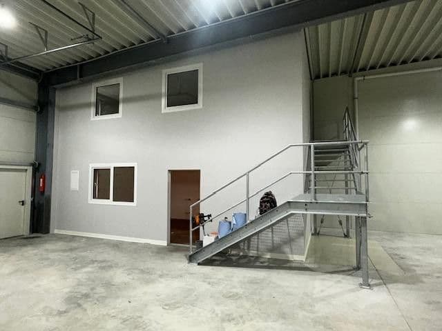 Pronájem nebytového prostoru 3.500 m², Grenzstraße 14, Halle, Sasko-Anhaltsko Pronájem nebytového prostoru 3.500 m², Grenzstraße 14, Halle, Sasko-Anhaltsko