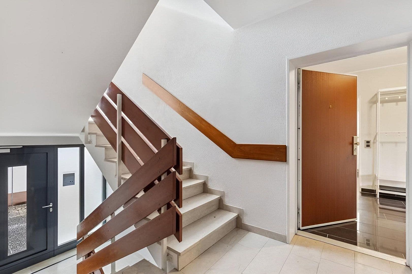 Pronájem bytu 2+1 71 m², Bad Vilbel, Hessen Pronájem bytu 2+1 71 m², Bad Vilbel, Hessen