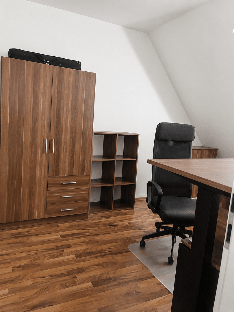 Pronájem bytu 4+kk 99 m², Richard Dehmel Straße 11, Hattingen, Severní Porýní-Vestfálsko Pronájem bytu 4+kk 99 m², Richard Dehmel Straße 11, Hattingen, Severní Porýní-Vestfálsko