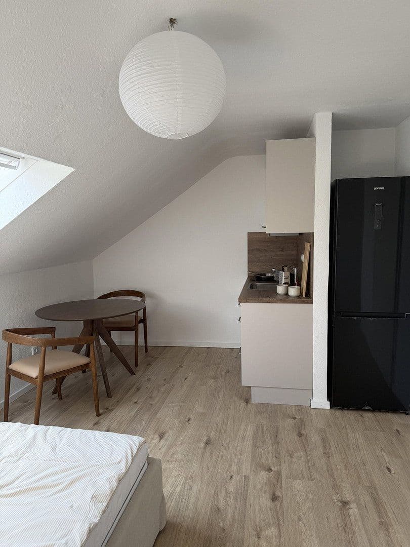 Pronájem bytu 1+1 24 m², Dormagen, Severní Porýní-Vestfálsko Pronájem bytu 1+1 24 m², Dormagen, Severní Porýní-Vestfálsko