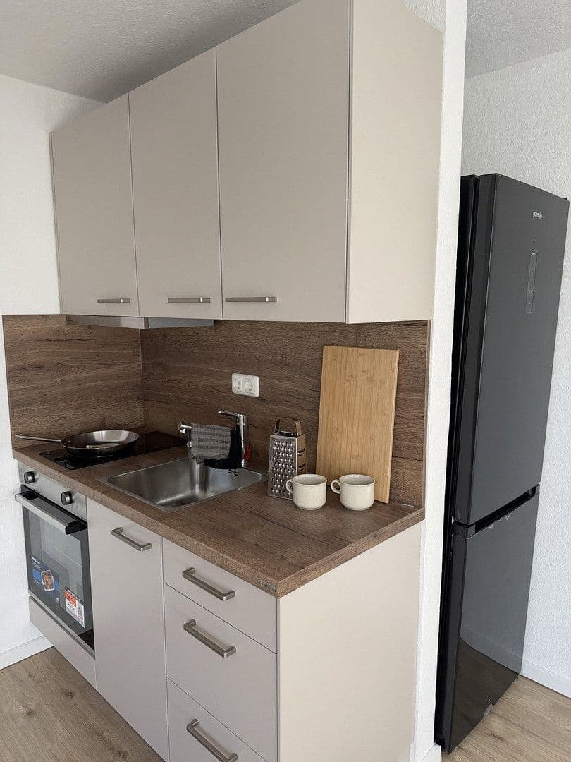 Pronájem bytu 1+1 24 m², Dormagen, Severní Porýní-Vestfálsko Pronájem bytu 1+1 24 m², Dormagen, Severní Porýní-Vestfálsko