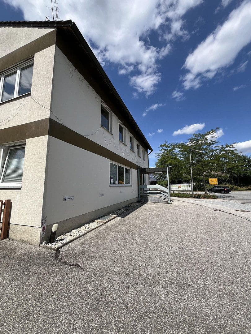 Prodej domu 320 m², pozemek 1.022 m², Eichendorf, Bavorsko Prodej domu 320 m², pozemek 1.022 m², Eichendorf, Bavorsko