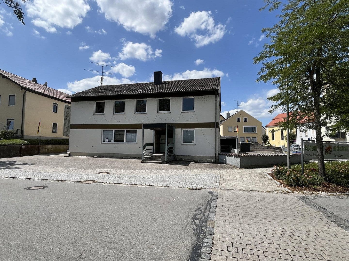 Prodej domu 320 m², pozemek 1.022 m², Eichendorf, Bavorsko Prodej domu 320 m², pozemek 1.022 m², Eichendorf, Bavorsko