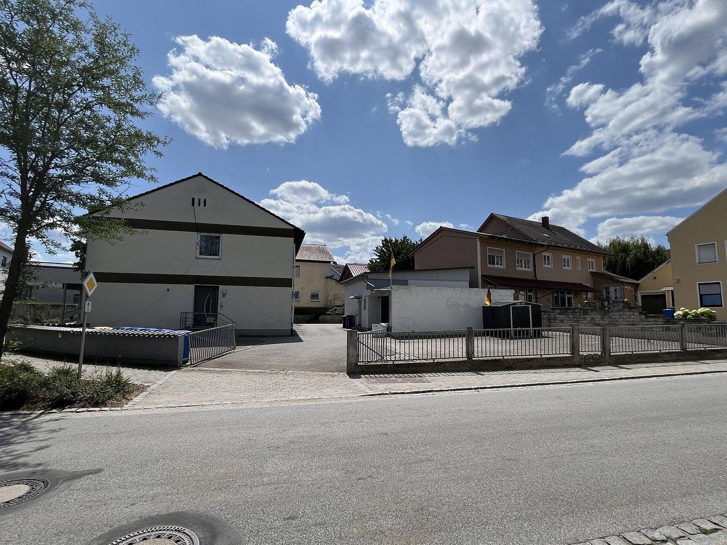 Prodej domu 320 m², pozemek 1.022 m², Eichendorf, Bavorsko Prodej domu 320 m², pozemek 1.022 m², Eichendorf, Bavorsko