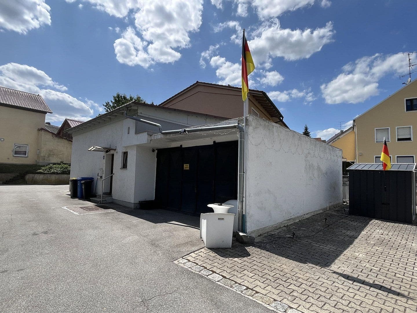Prodej domu 320 m², pozemek 1.022 m², Eichendorf, Bavorsko Prodej domu 320 m², pozemek 1.022 m², Eichendorf, Bavorsko