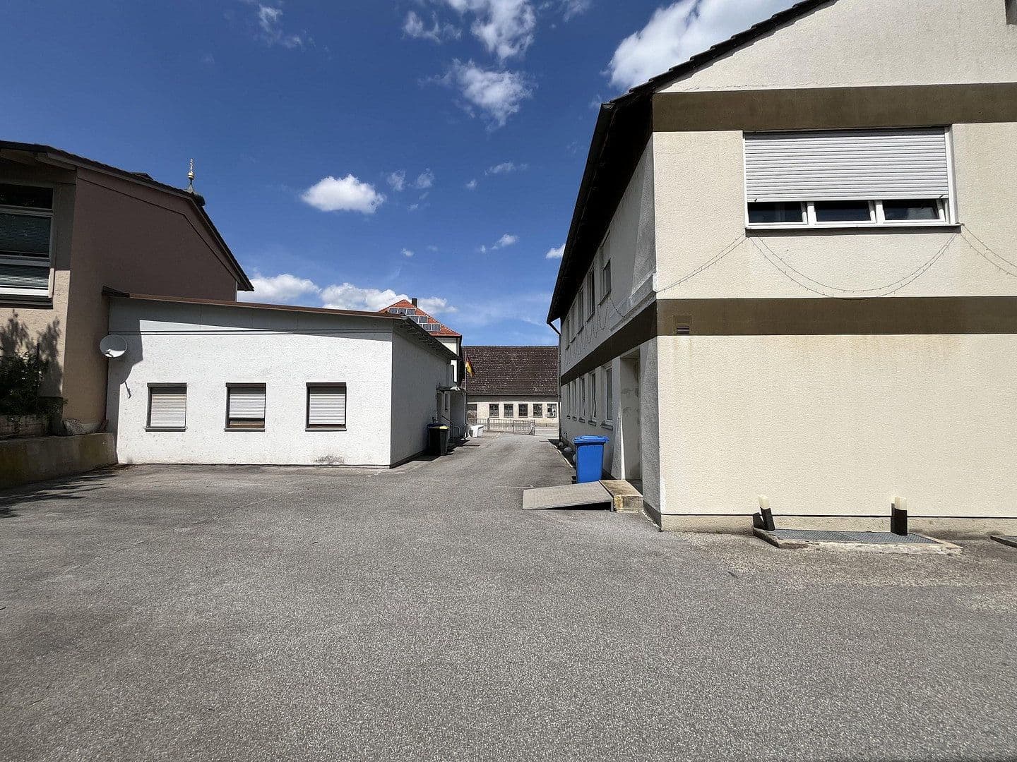 Prodej domu 320 m², pozemek 1.022 m², Eichendorf, Bavorsko Prodej domu 320 m², pozemek 1.022 m², Eichendorf, Bavorsko