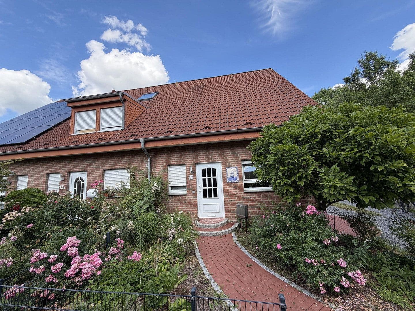 Prodej domu 110 m², pozemek 285 m², Archenholdstrasse 13b, Lippstadt, Severní Porýní-Vestfálsko Prodej domu 110 m², pozemek 285 m², Archenholdstrasse 13b, Lippstadt, Severní Porýní-Vestfálsko