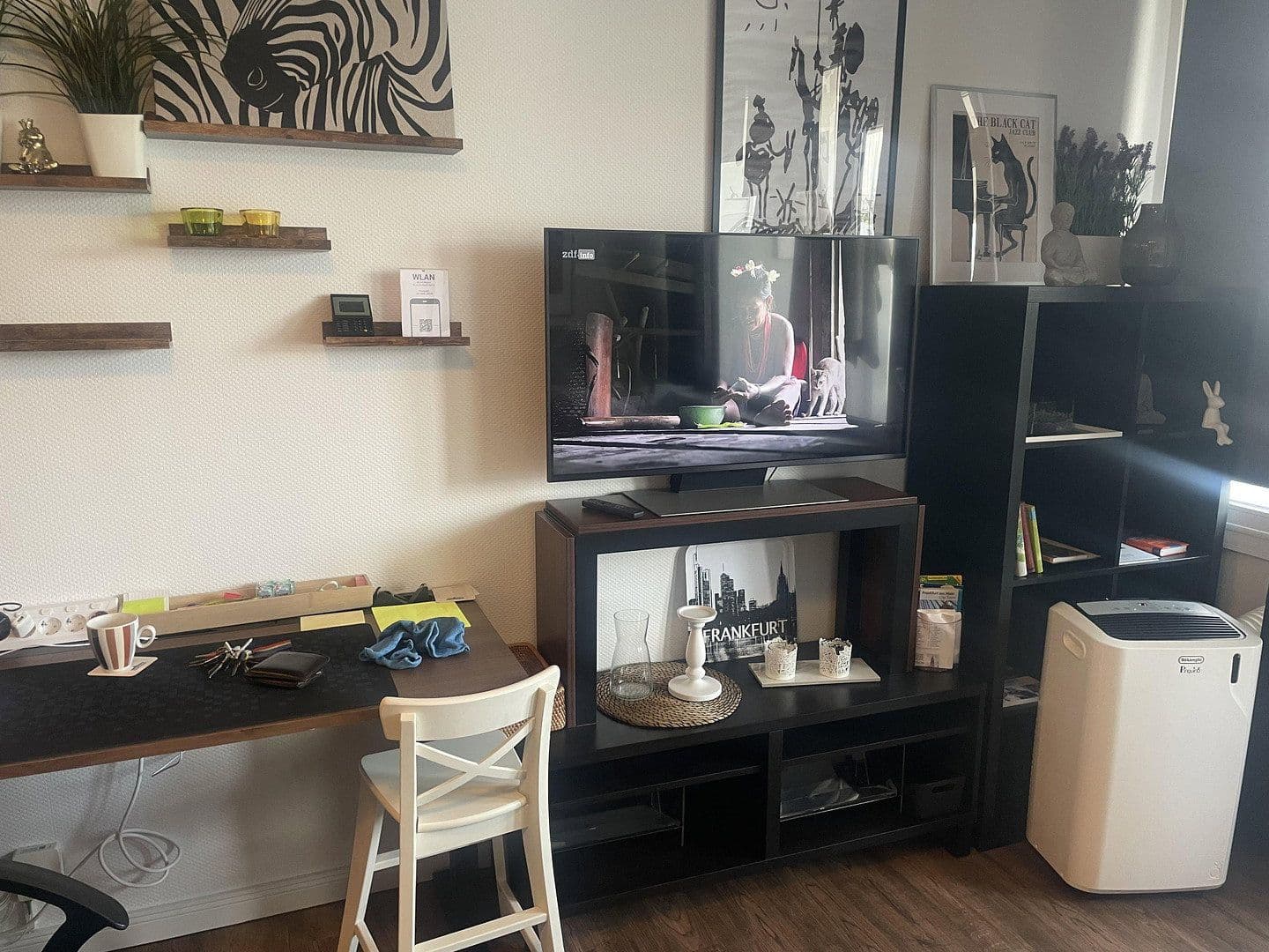 Pronájem bytu 1+1 35 m², Mittlerer Hasenpfad 39, Frankfurt, Hessen Pronájem bytu 1+1 35 m², Mittlerer Hasenpfad 39, Frankfurt, Hessen