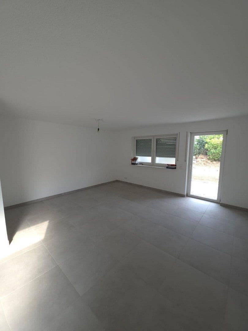 Pronájem domu 120 m², pozemek 212 m², Bad Friedrichshall, Bádensko-Württembersko Pronájem domu 120 m², pozemek 212 m², Bad Friedrichshall, Bádensko-Württembersko