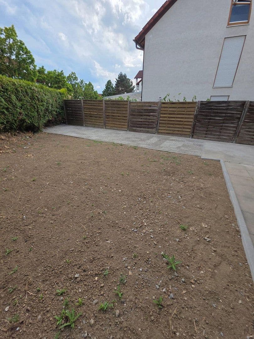 Pronájem domu 120 m², pozemek 212 m², Bad Friedrichshall, Bádensko-Württembersko Pronájem domu 120 m², pozemek 212 m², Bad Friedrichshall, Bádensko-Württembersko