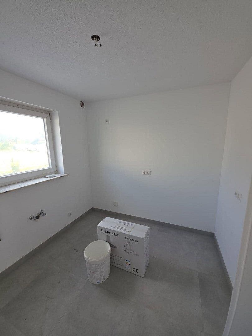 Pronájem domu 120 m², pozemek 212 m², Bad Friedrichshall, Bádensko-Württembersko Pronájem domu 120 m², pozemek 212 m², Bad Friedrichshall, Bádensko-Württembersko