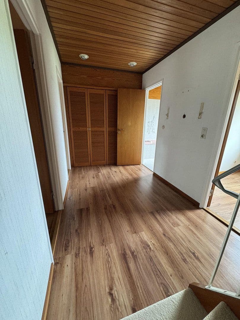 Prodej domu 125 m², pozemek 175 m², Stuhr, Dolní Sasko Prodej domu 125 m², pozemek 175 m², Stuhr, Dolní Sasko