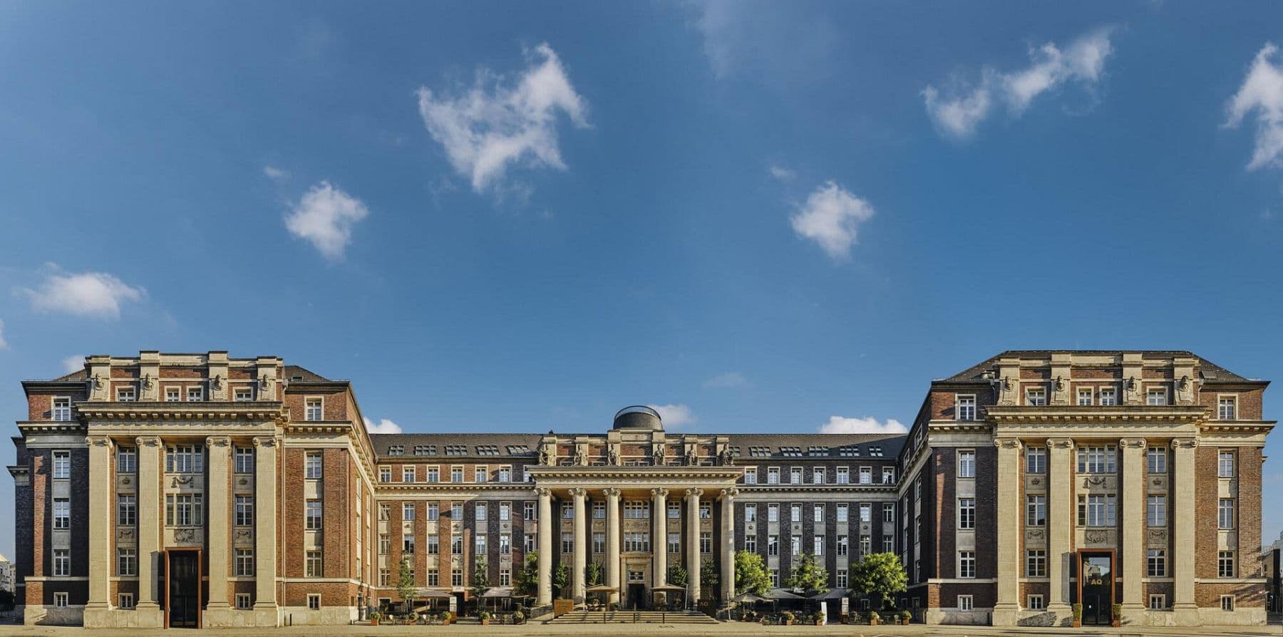 Pronájem bytu 2+1 84 m², Ratinger Straße 1, Düsseldorf, Severní Porýní-Vestfálsko Pronájem bytu 2+1 84 m², Ratinger Straße 1, Düsseldorf, Severní Porýní-Vestfálsko