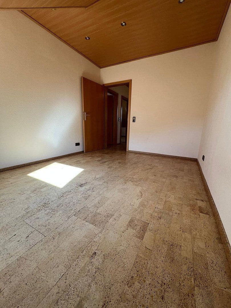 Prodej domu 159 m², pozemek 277 m², Kelsterbach, Hessen Prodej domu 159 m², pozemek 277 m², Kelsterbach, Hessen