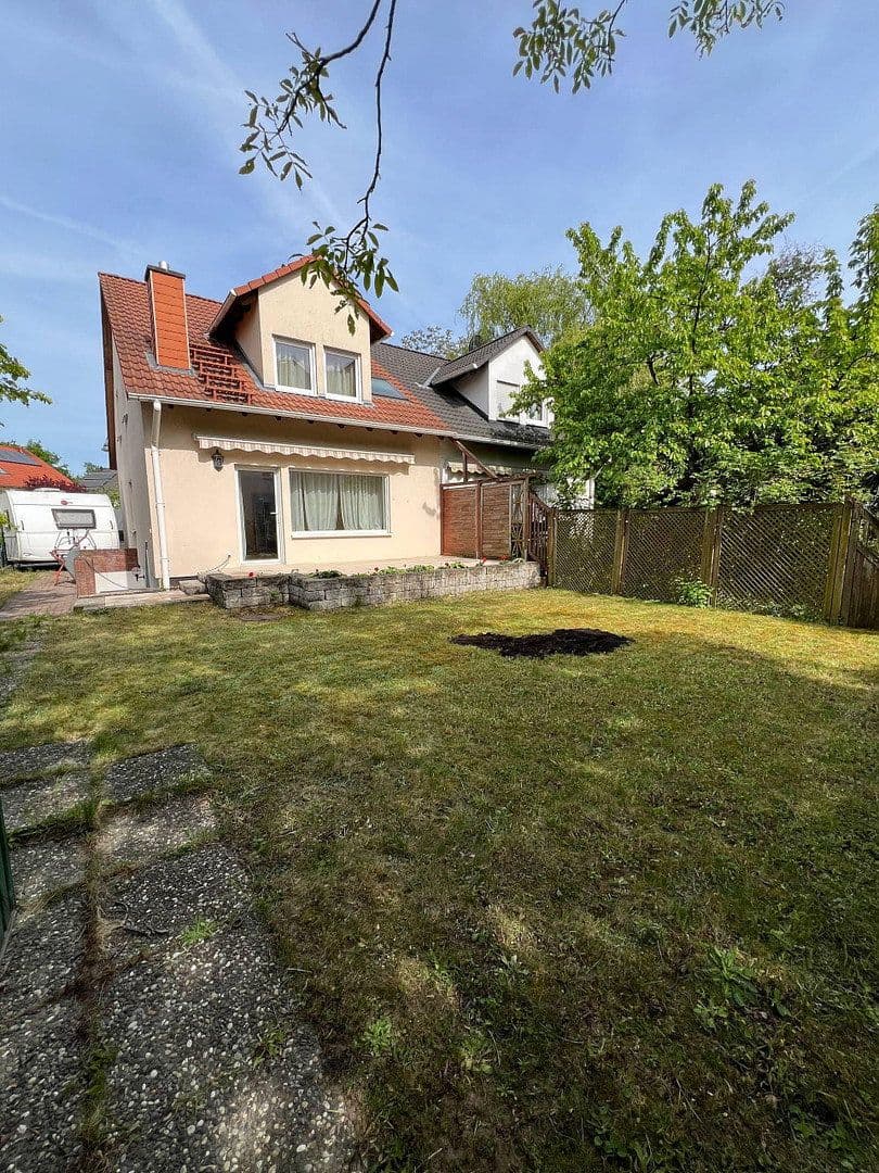 Prodej domu 159 m², pozemek 277 m², Kelsterbach, Hessen Prodej domu 159 m², pozemek 277 m², Kelsterbach, Hessen