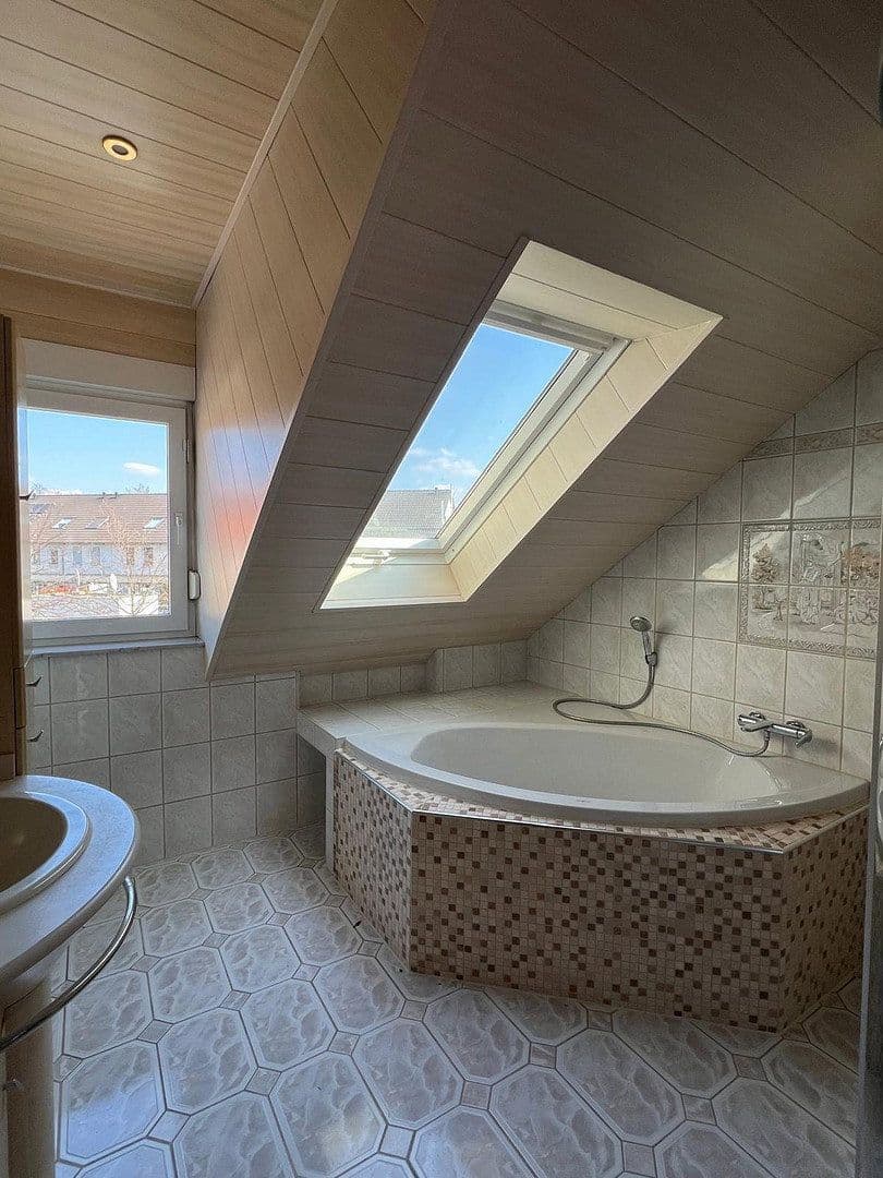 Prodej domu 159 m², pozemek 277 m², Kelsterbach, Hessen Prodej domu 159 m², pozemek 277 m², Kelsterbach, Hessen