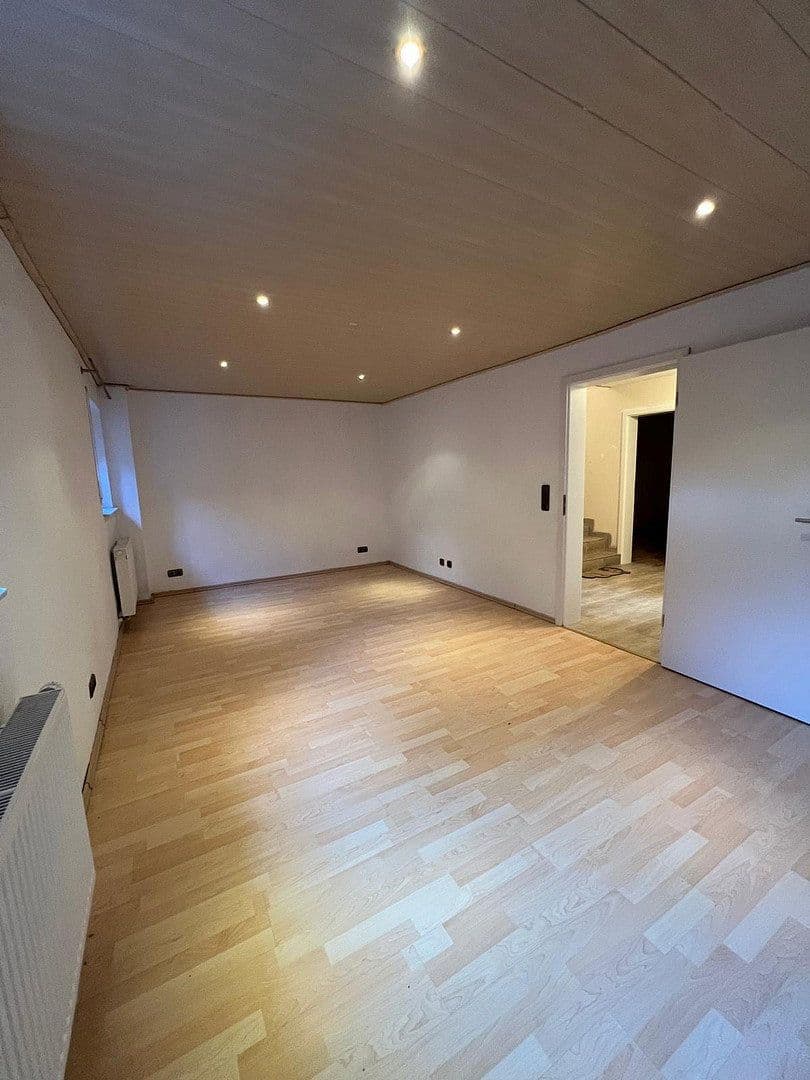 Prodej domu 159 m², pozemek 277 m², Kelsterbach, Hessen Prodej domu 159 m², pozemek 277 m², Kelsterbach, Hessen