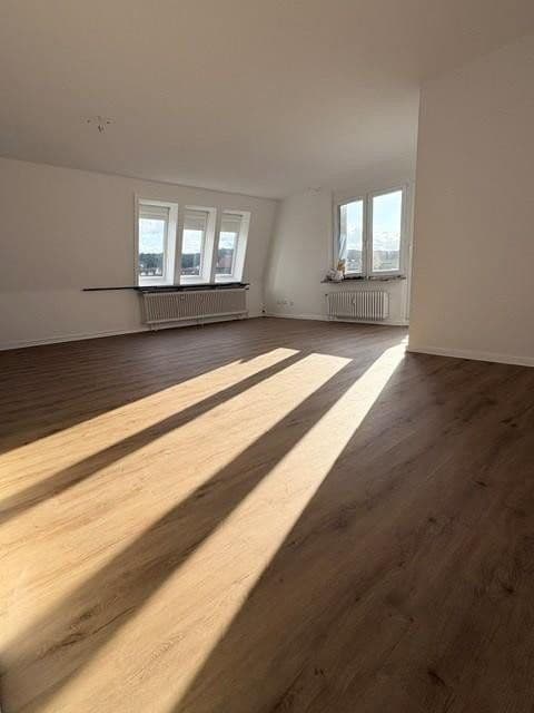Pronájem bytu 3+1 90 m², Barsinghausen, Dolní Sasko Pronájem bytu 3+1 90 m², Barsinghausen, Dolní Sasko